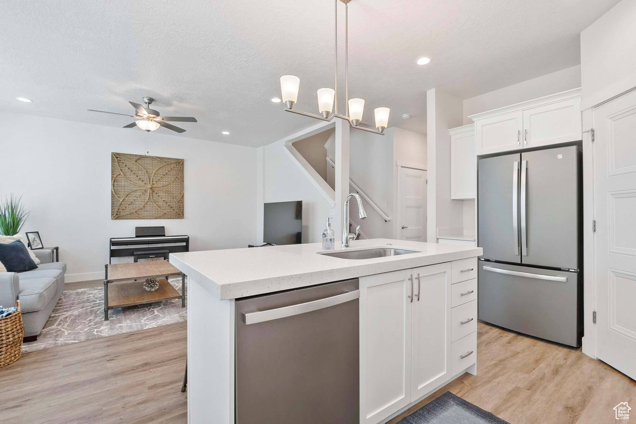 WEYBURN POINTE - Residential