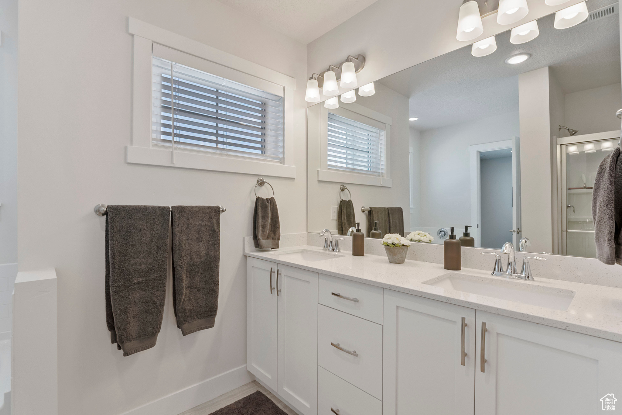 WEYBURN POINTE - Residential