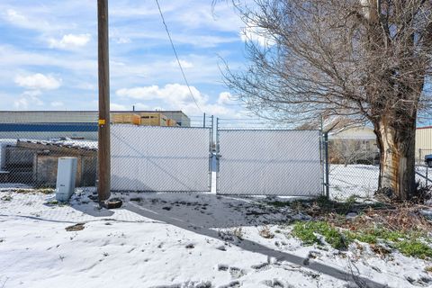 Tiny photo for 2985 PENNSYLVANIA AVE, Ogden, UT 84401 (MLS # 2138446)