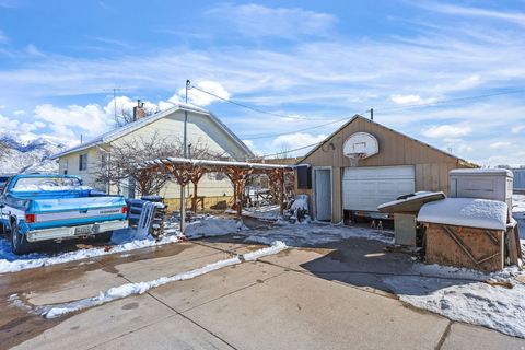 Tiny photo for 2985 PENNSYLVANIA AVE, Ogden, UT 84401 (MLS # 2138446)