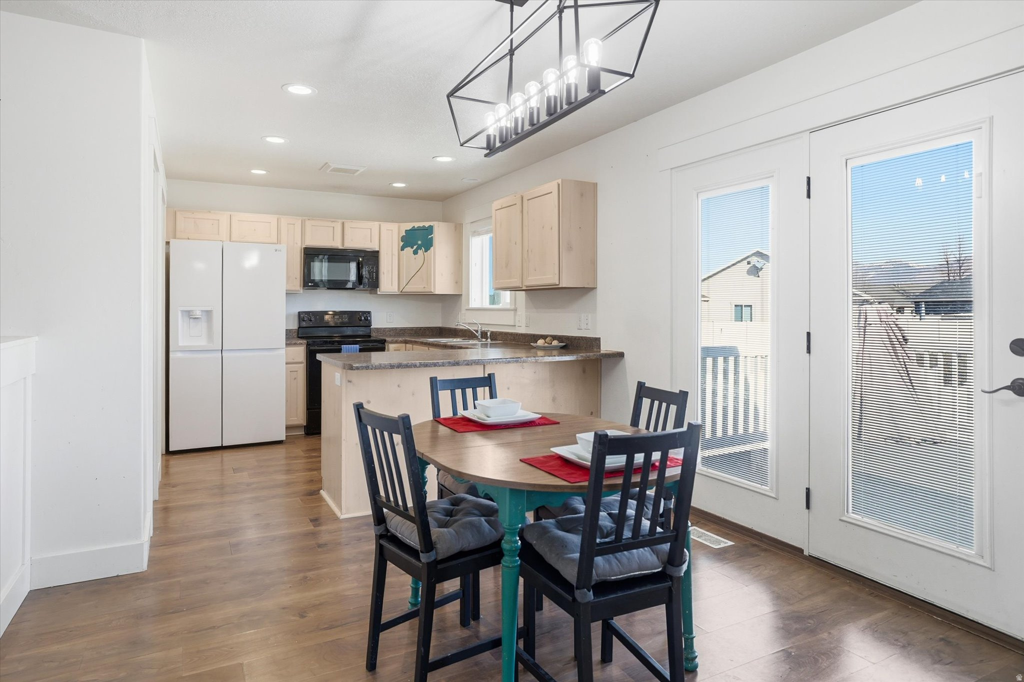 MAPLE VIEW ESTATES - Residential