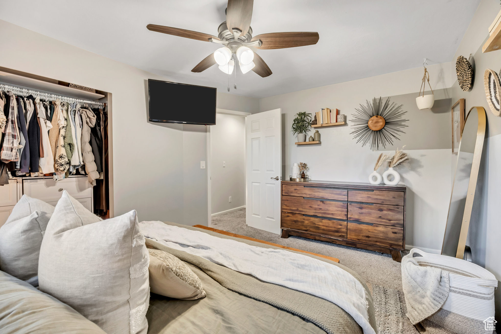 CREEKWOOD - Residential