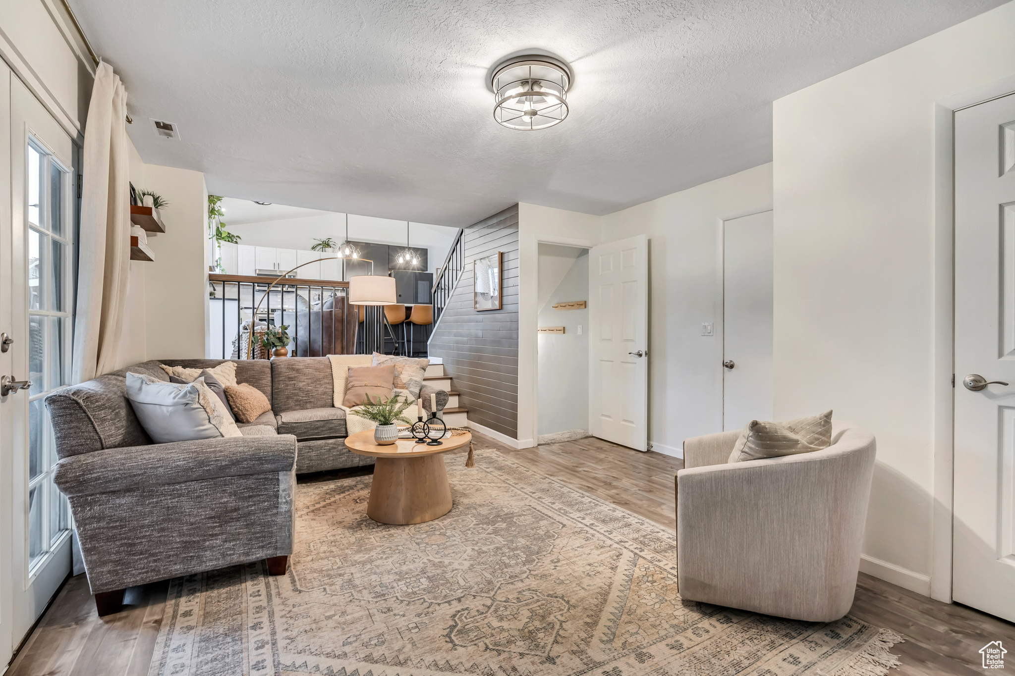 CREEKWOOD - Residential
