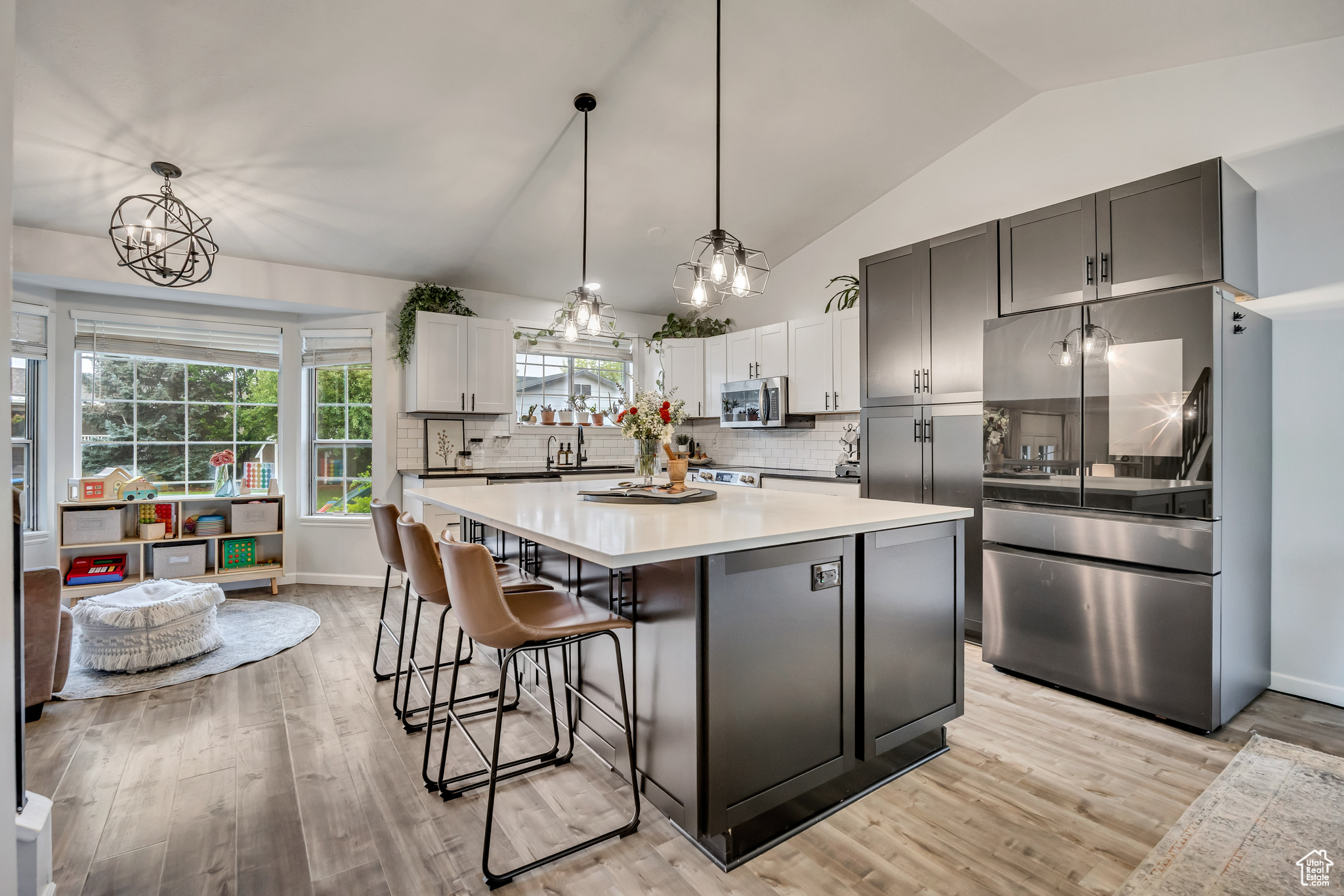 CREEKWOOD - Residential