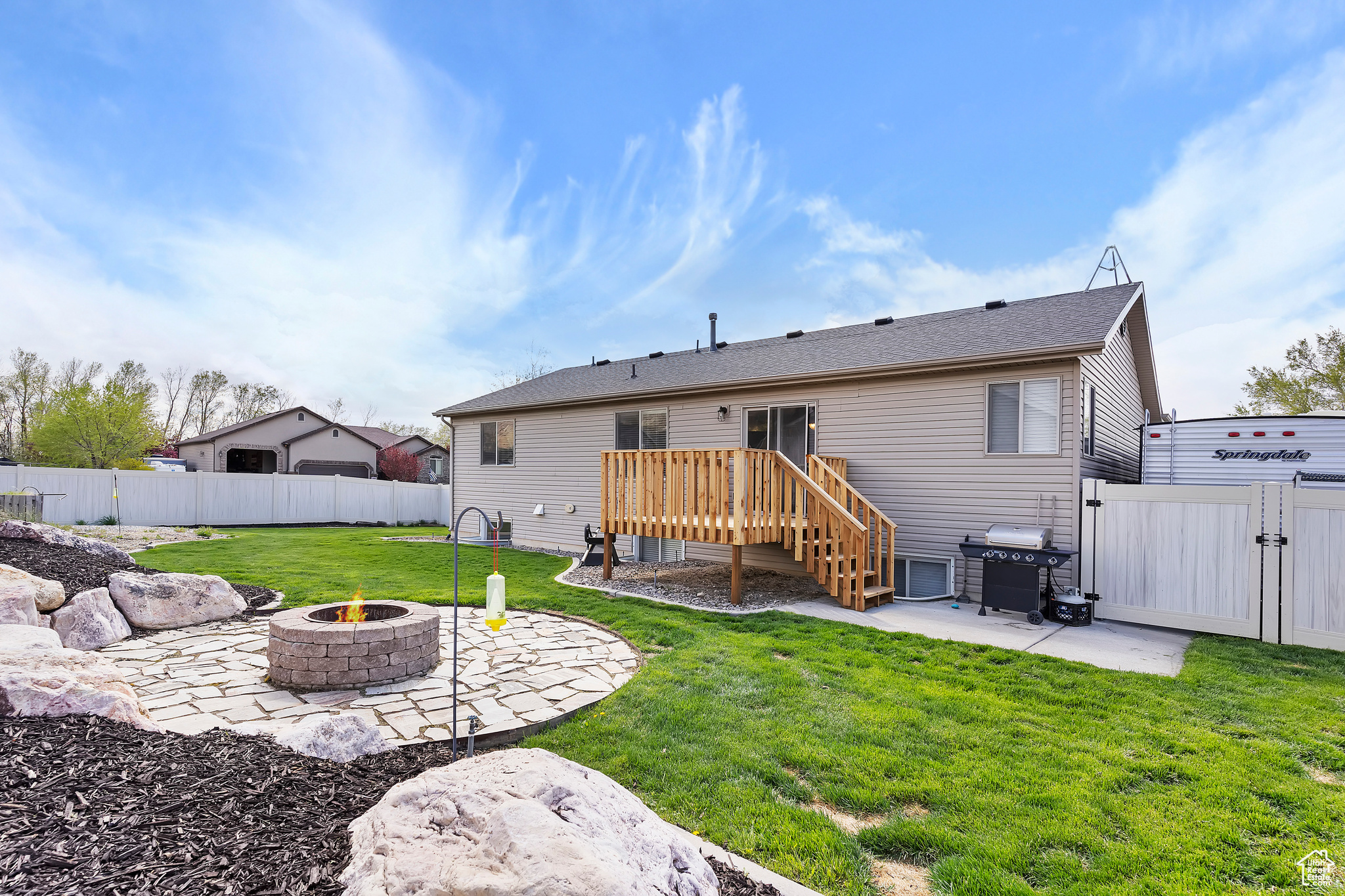 CHERRY RIDGE - Residential