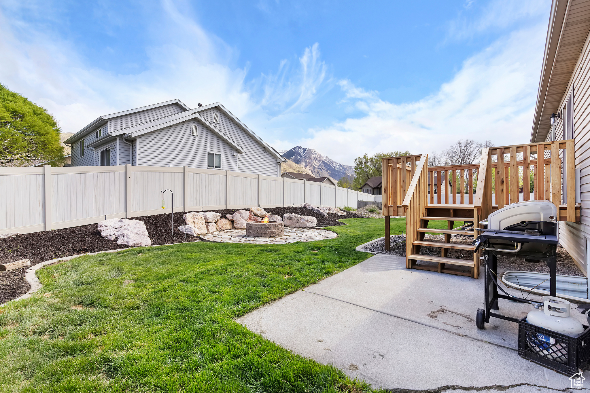 CHERRY RIDGE - Residential