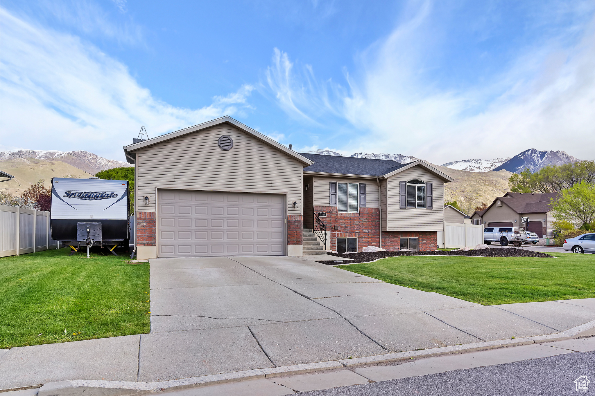 CHERRY RIDGE - Residential