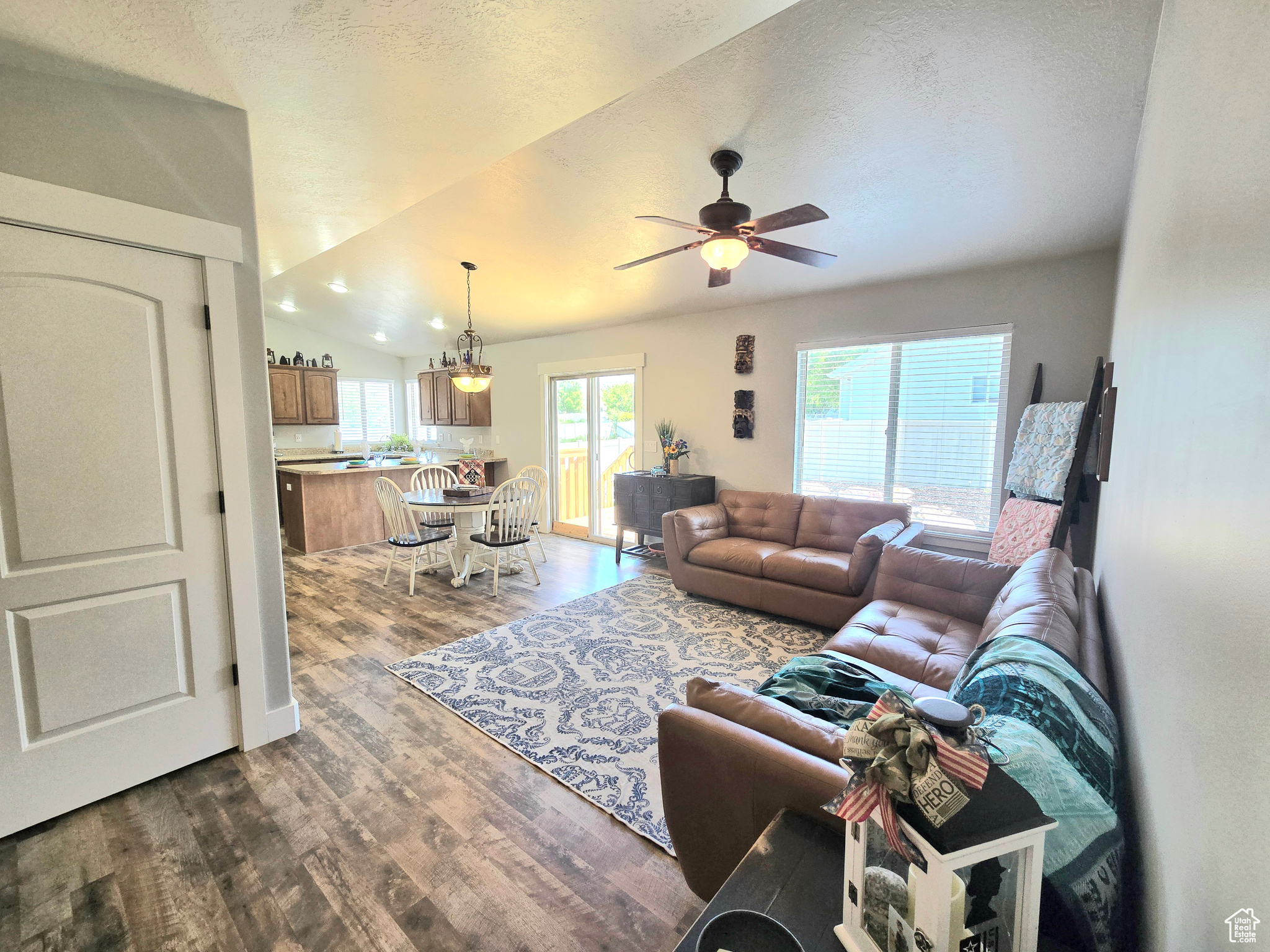 CHERRY RIDGE - Residential