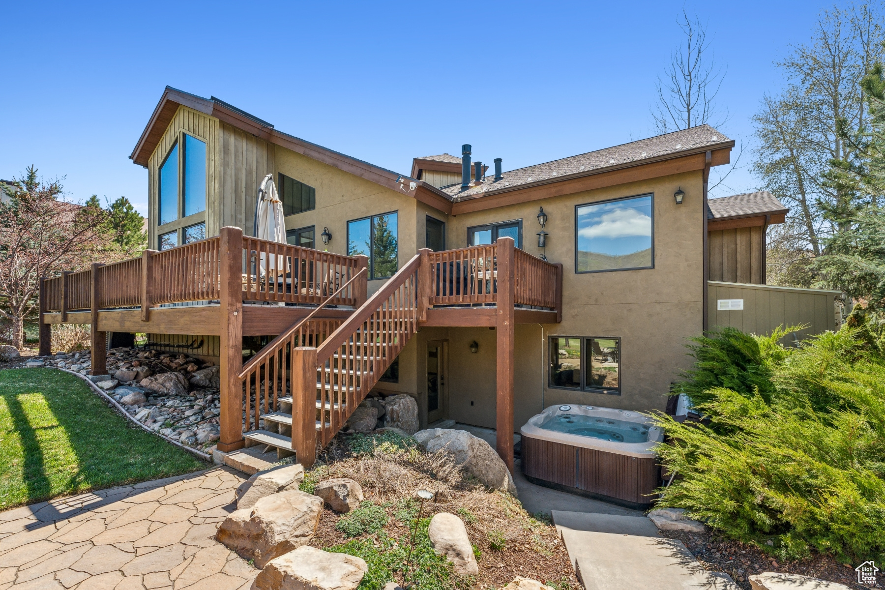 Park City, Utah 84098, United States, 5 Bedrooms Bedrooms, ,4 BathroomsBathrooms,Residential,Pending,123440