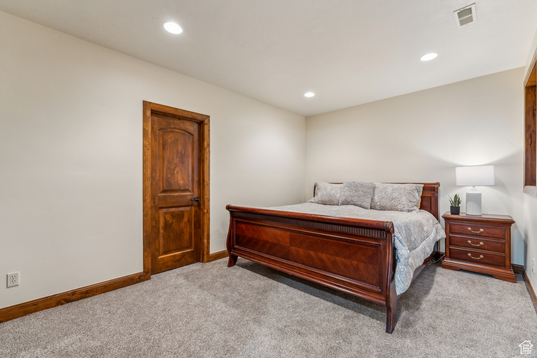 Park City, Utah 84098, United States, 5 Bedrooms Bedrooms, ,4 BathroomsBathrooms,Residential,Pending,123440