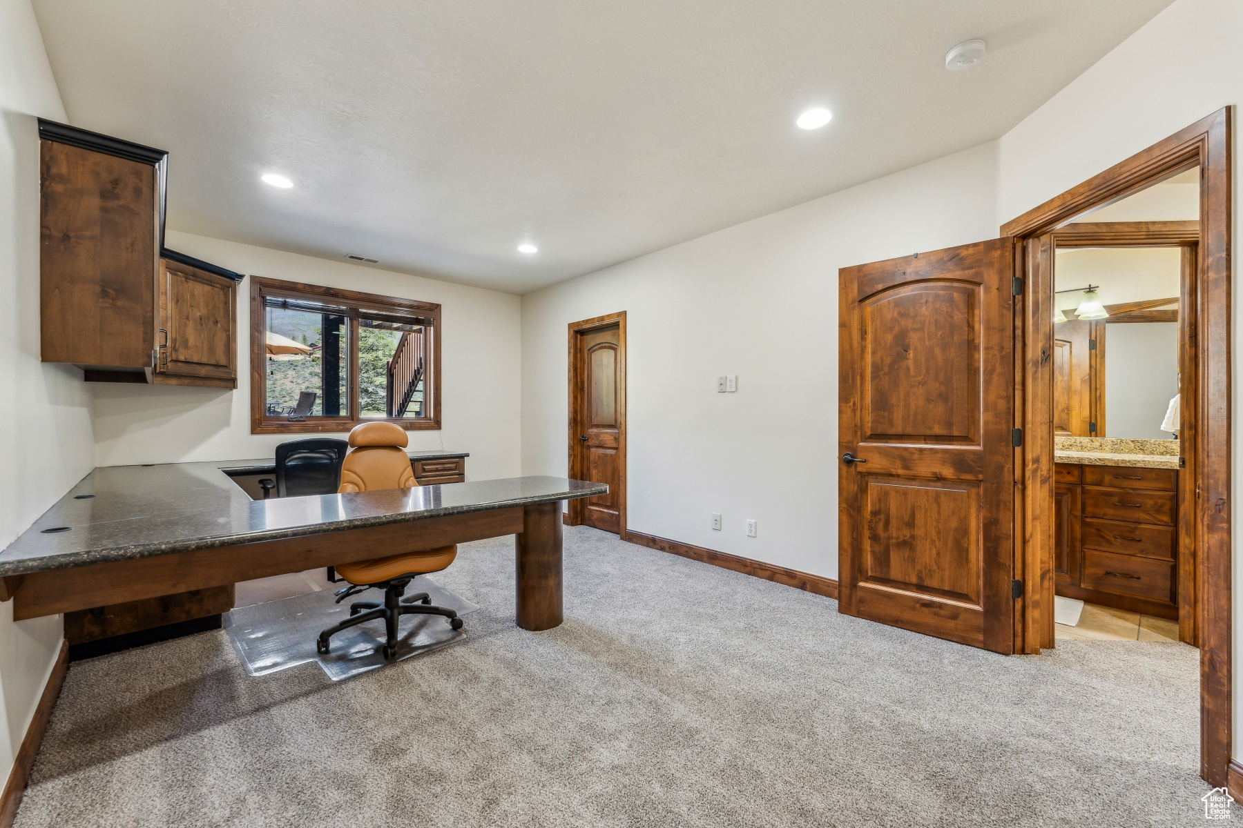 Park City, Utah 84098, United States, 5 Bedrooms Bedrooms, ,4 BathroomsBathrooms,Residential,Pending,123440