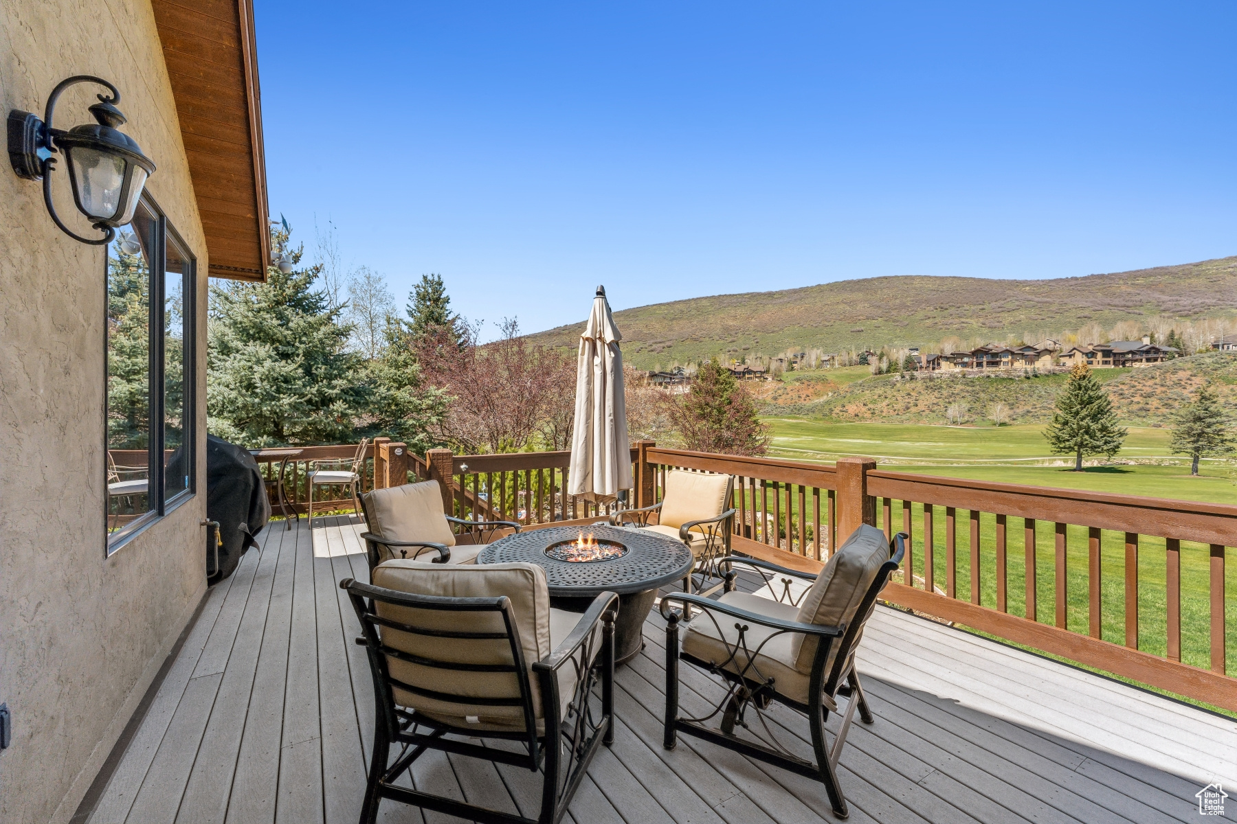 Park City, Utah 84098, United States, 5 Bedrooms Bedrooms, ,4 BathroomsBathrooms,Residential,Pending,123440