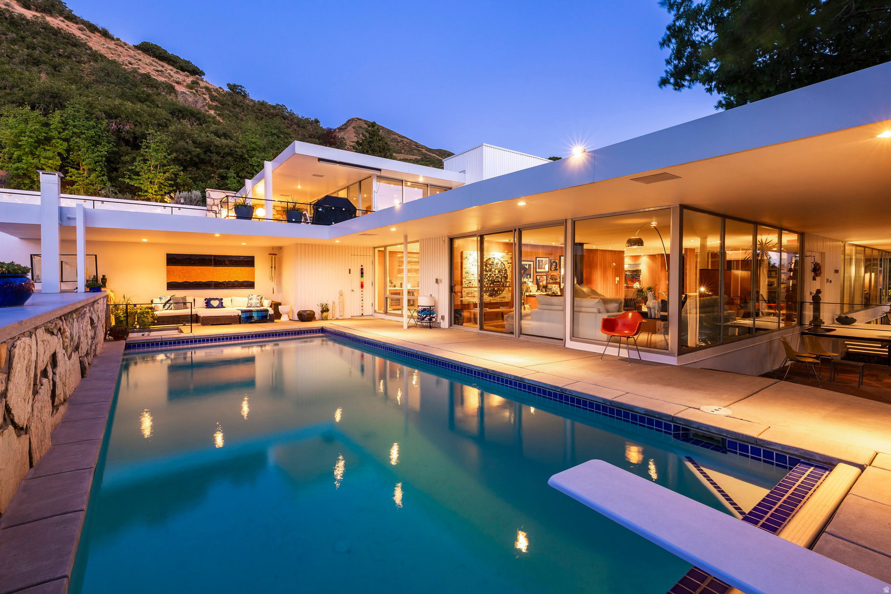 OAK HILLS - Residential