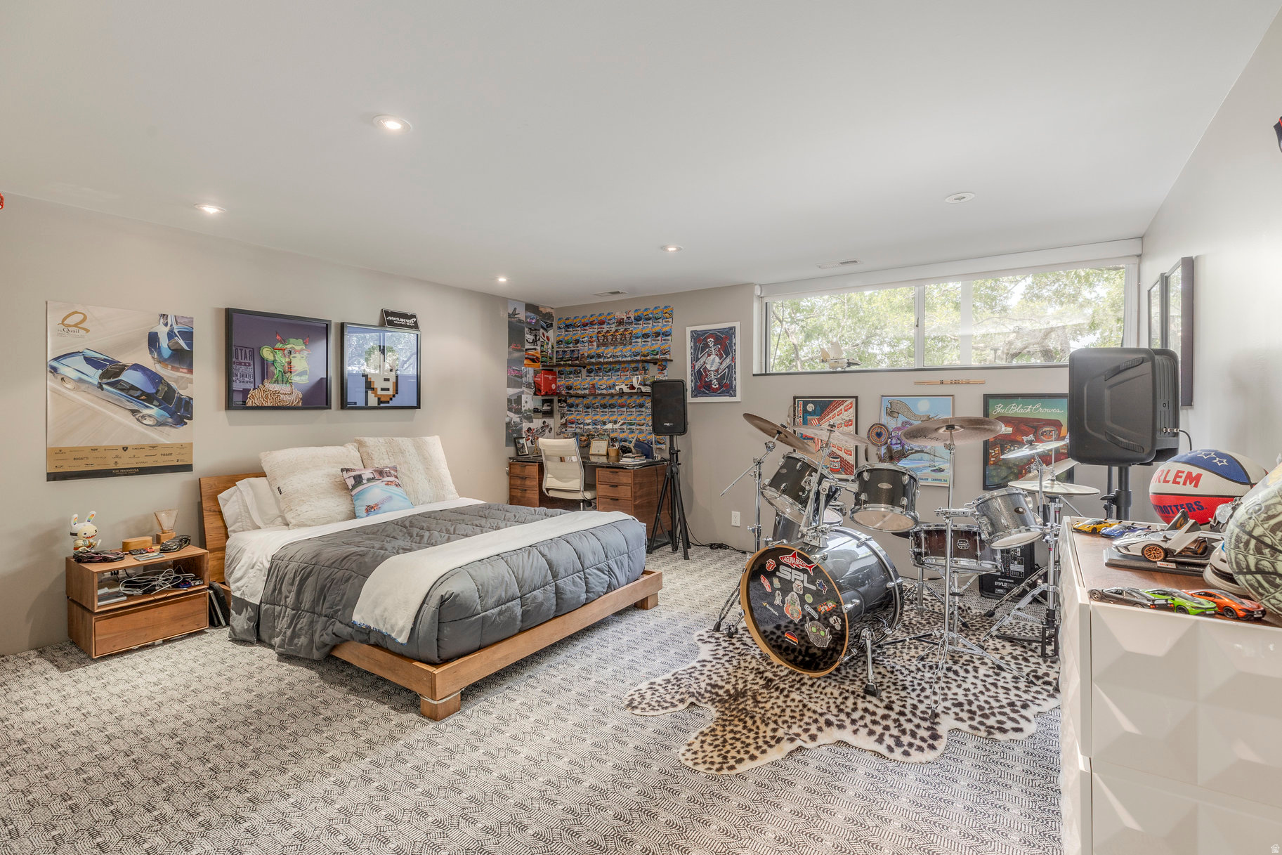 OAK HILLS - Residential