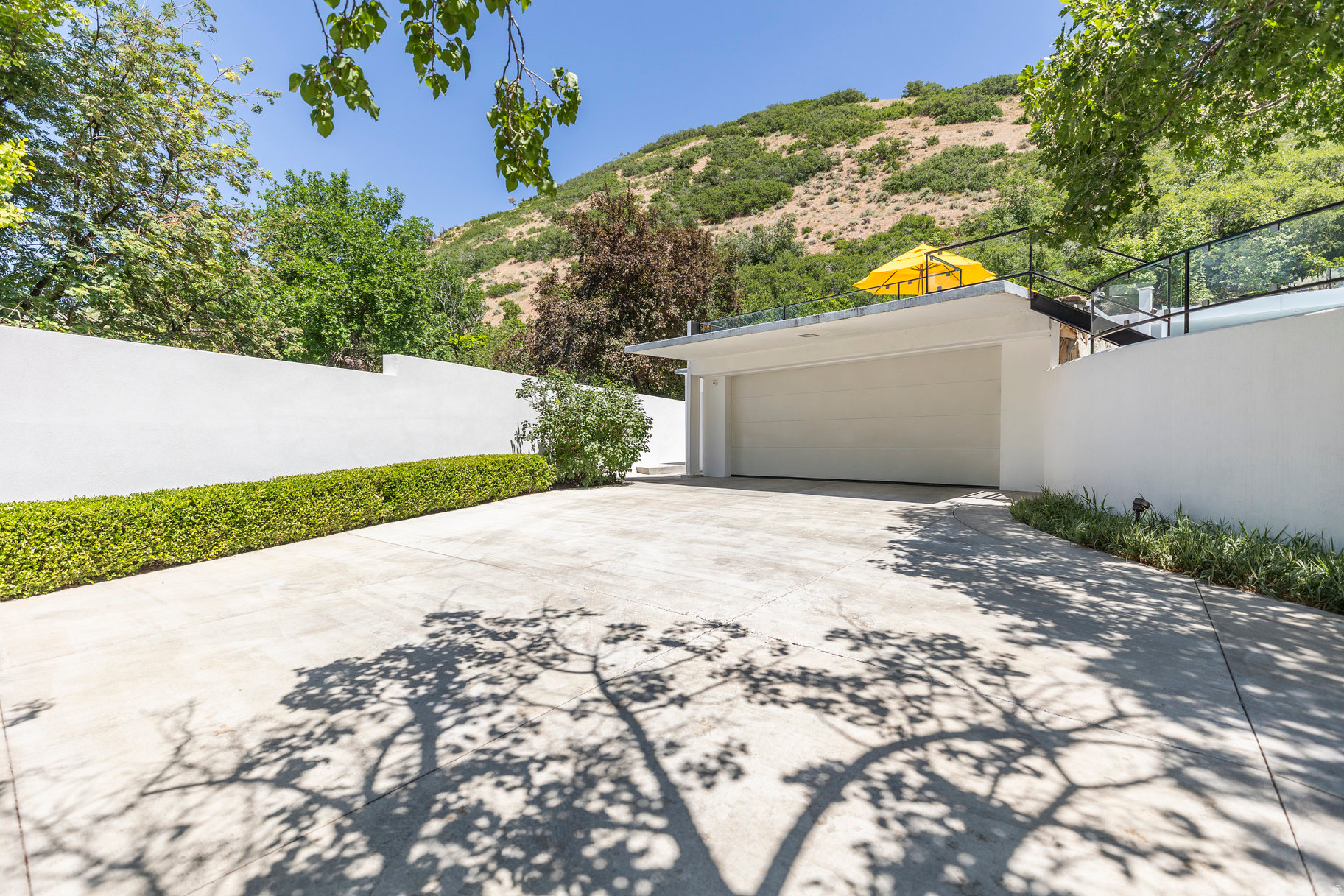 OAK HILLS - Residential