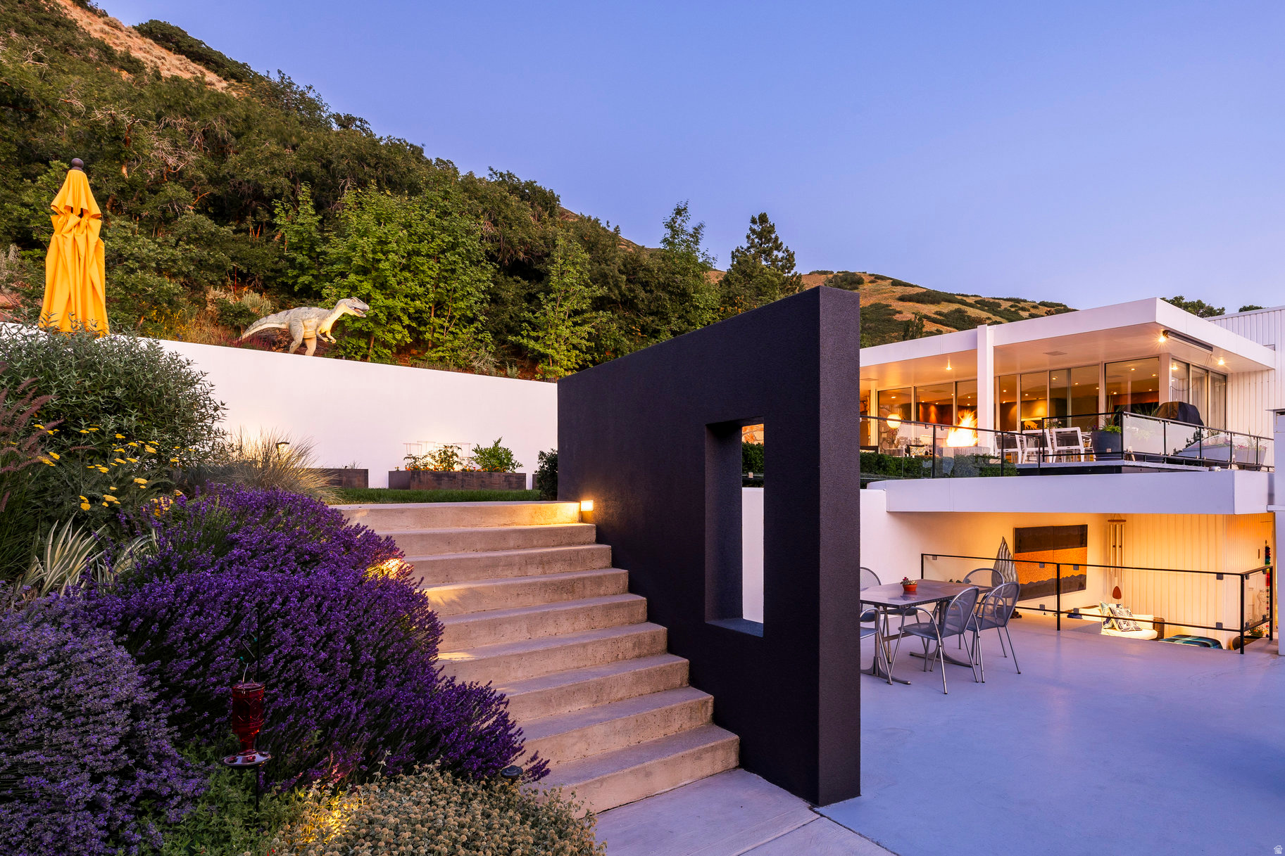 OAK HILLS - Residential