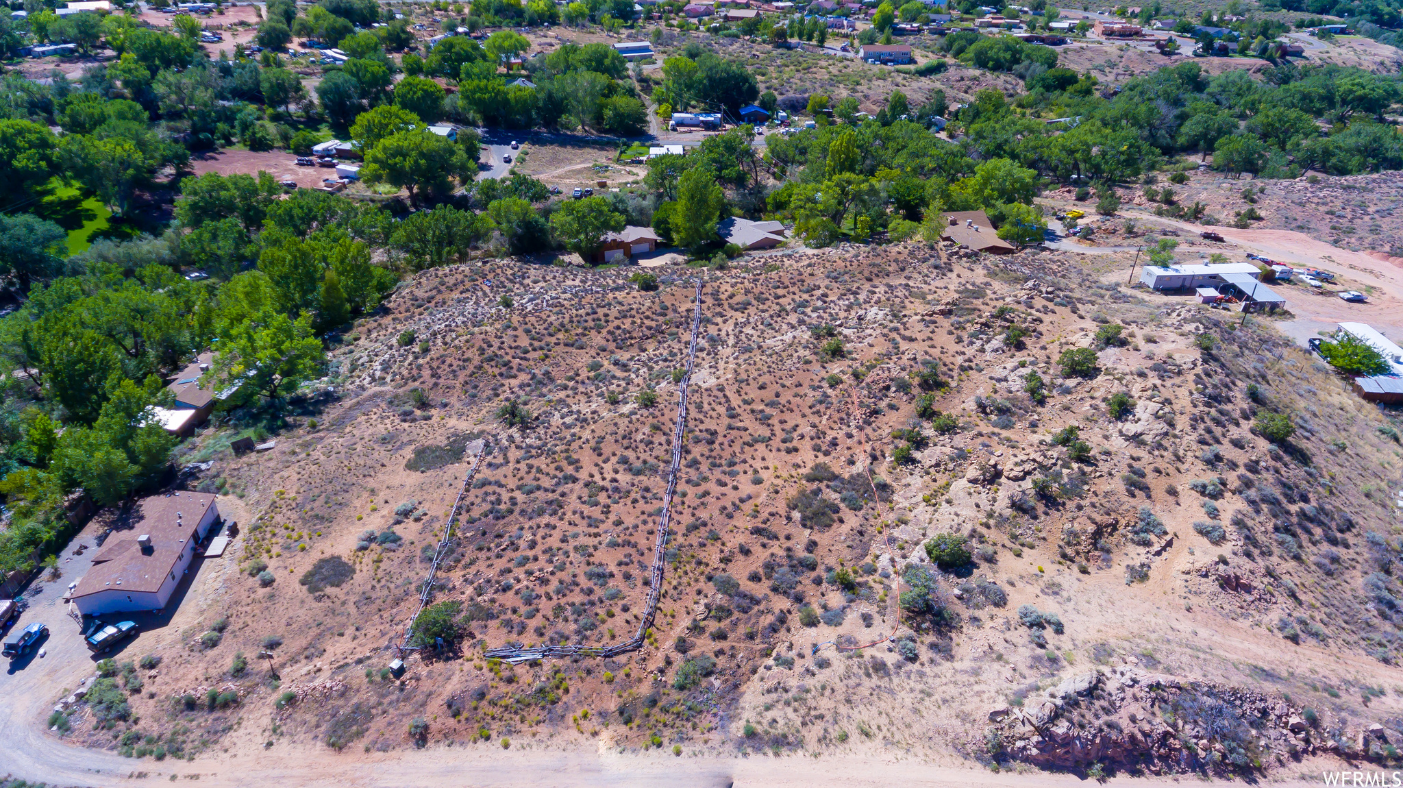 COUNTRY CLUB ESTATES - Land