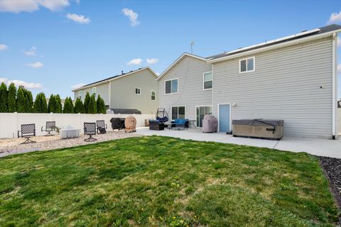Tiny photo for 1969 S 575 E, Clearfield, UT 84015 (MLS # 2146521)