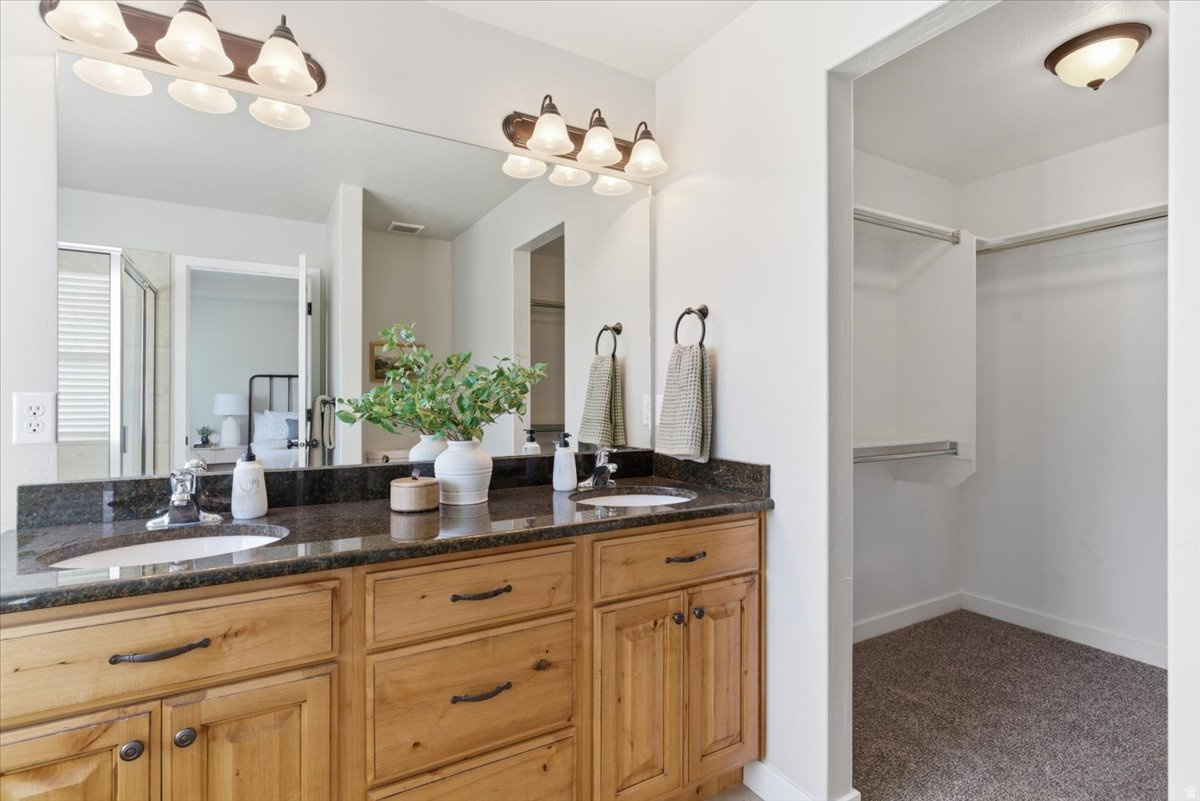 HIDDEN VALLEY MEADOWS - Residential