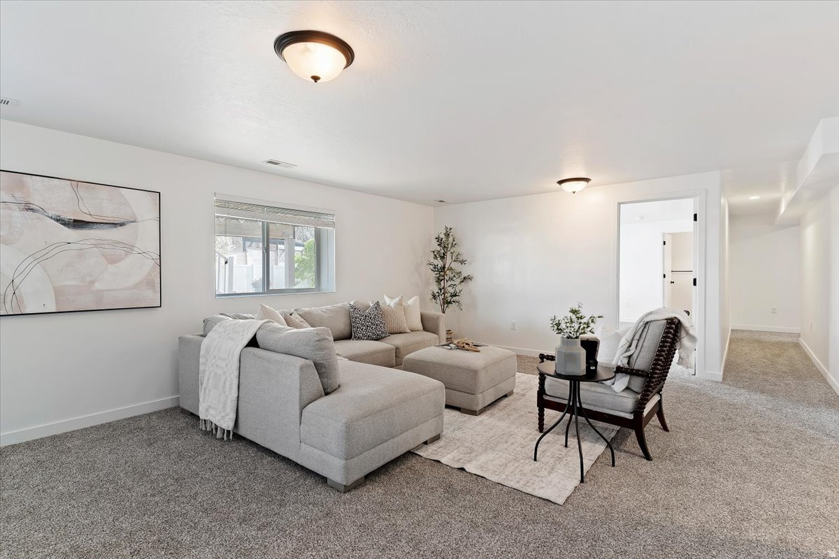 HIDDEN VALLEY MEADOWS - Residential