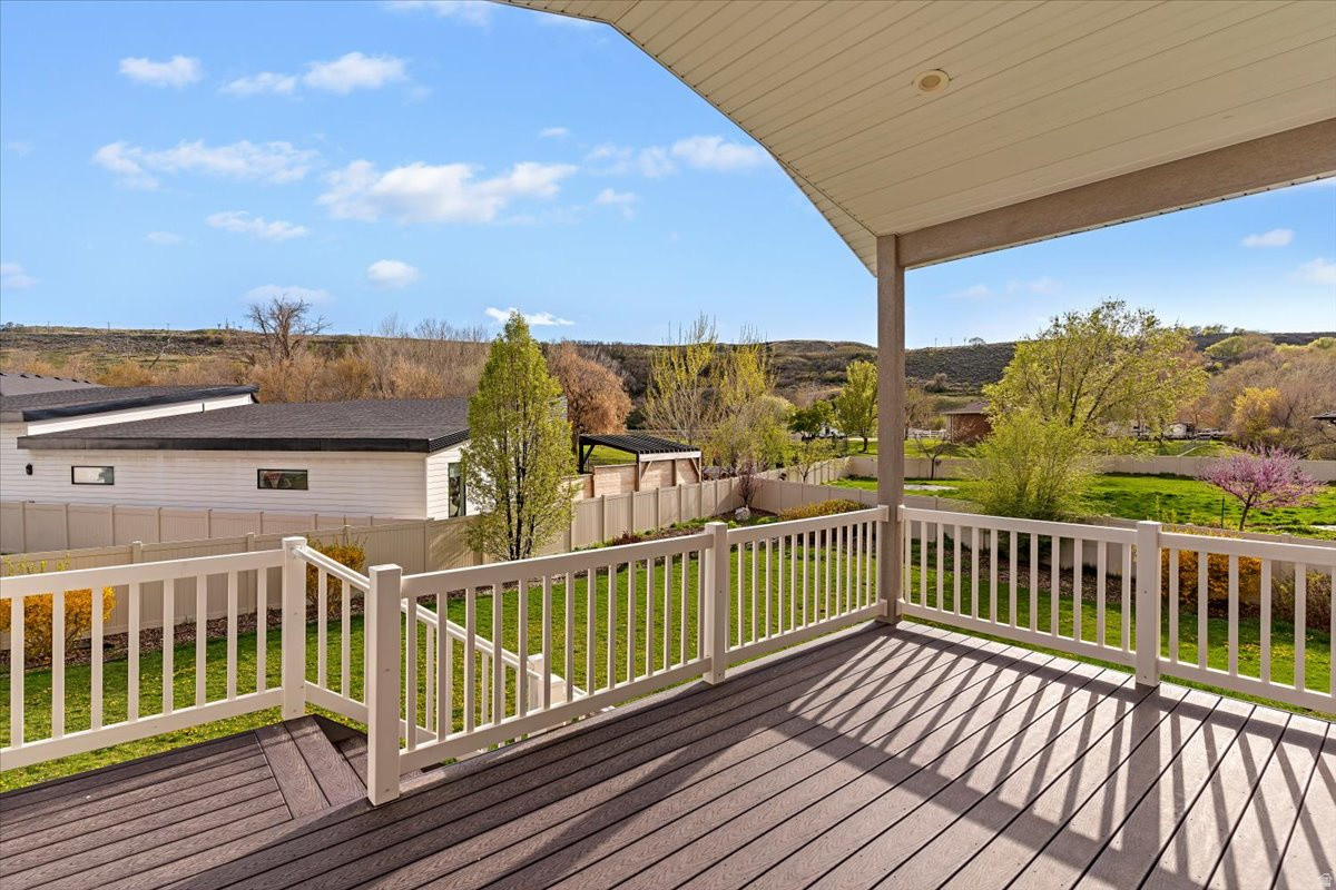 HIDDEN VALLEY MEADOWS - Residential