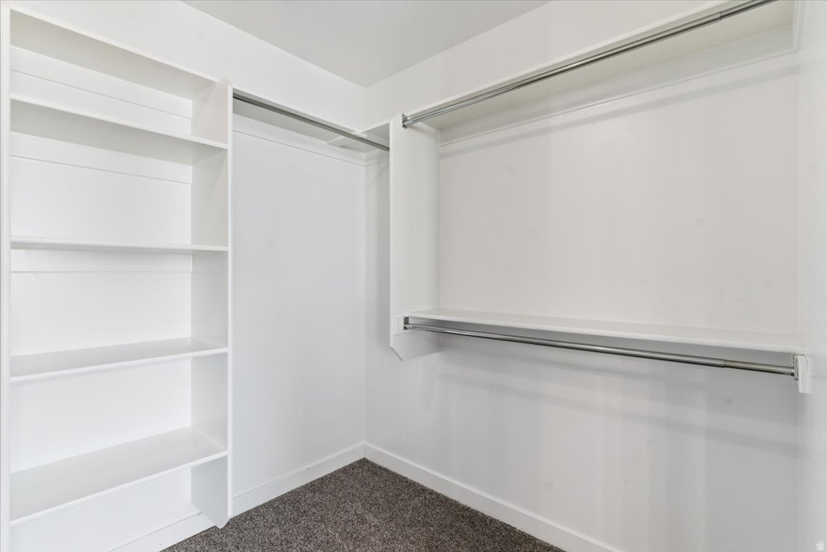 HIDDEN VALLEY MEADOWS - Residential