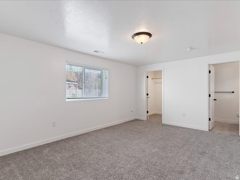 HIDDEN VALLEY MEADOWS - Residential