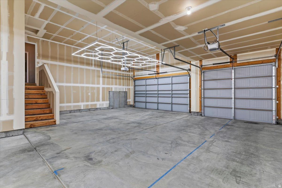 HIDDEN VALLEY MEADOWS - Residential