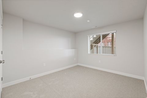 Tiny photo for 921 N EVELYN ST, Farmington, UT 84025 (MLS # 2139715)
