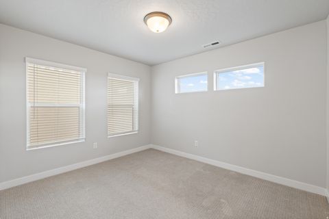 Tiny photo for 921 N EVELYN ST, Farmington, UT 84025 (MLS # 2139715)