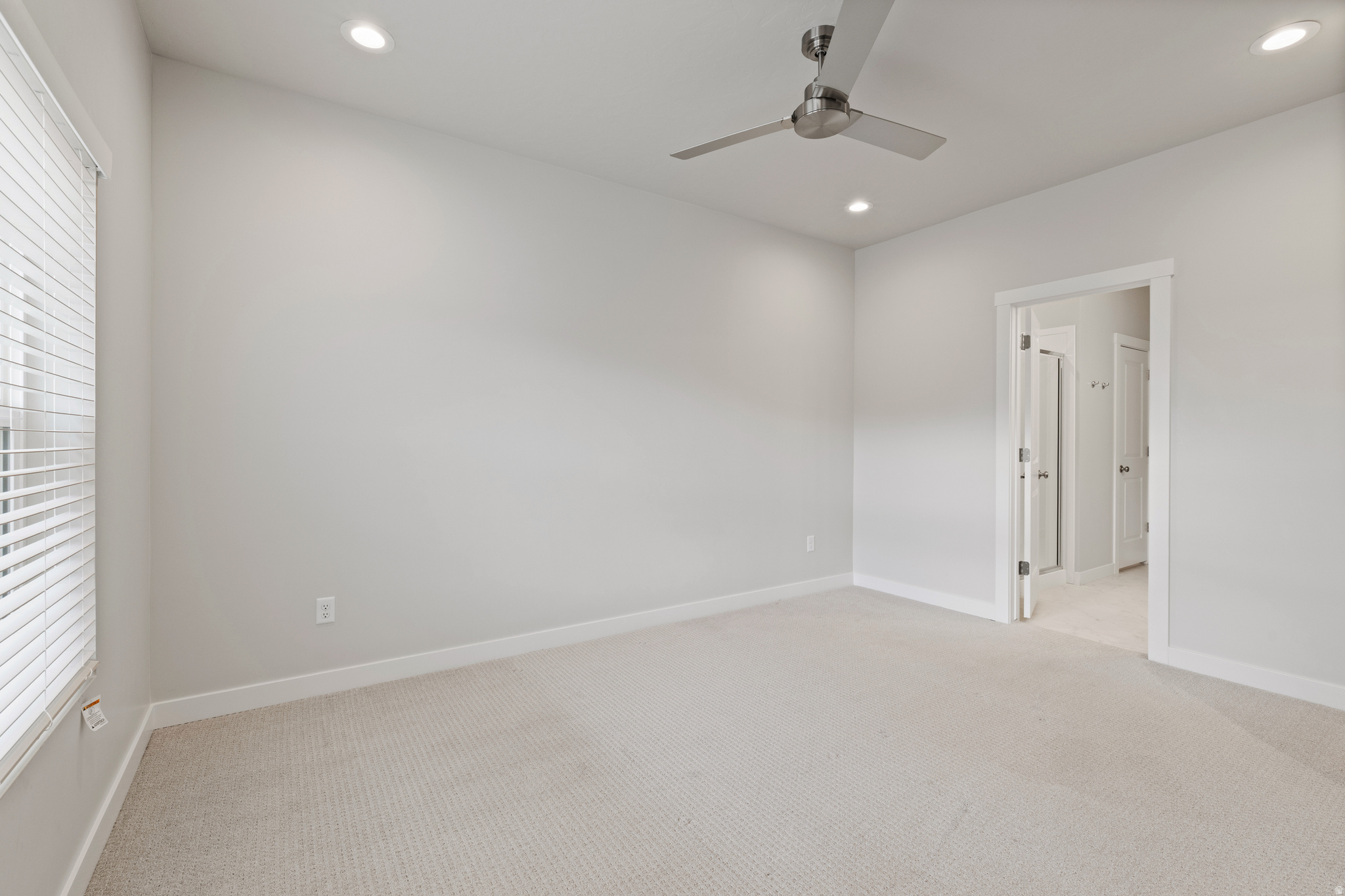 THE ROSE - Residential