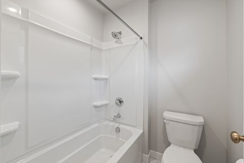 Tiny photo for 921 N EVELYN ST, Farmington, UT 84025 (MLS # 2139715)