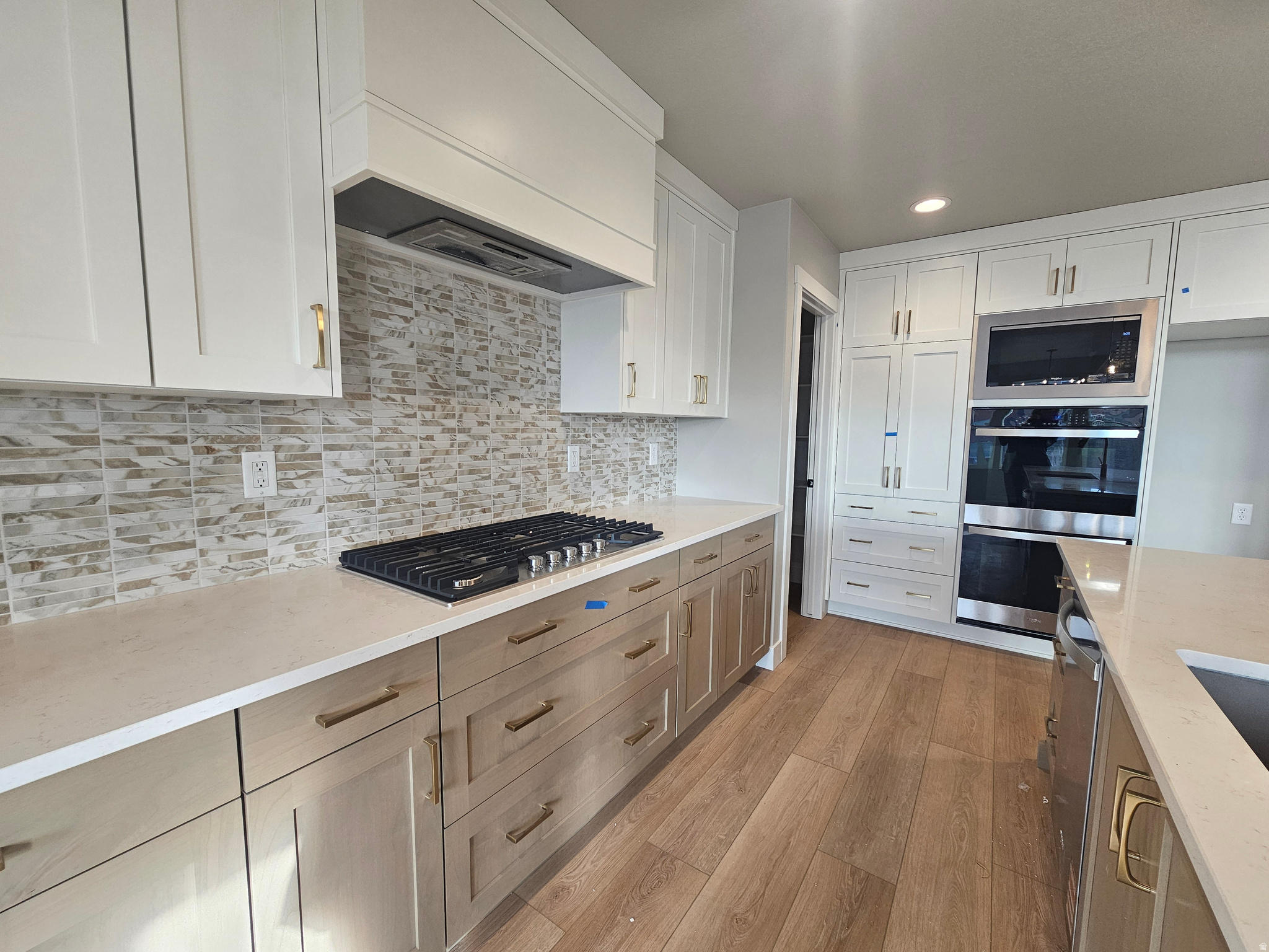 WEST RIDGE ESTATES - Residential