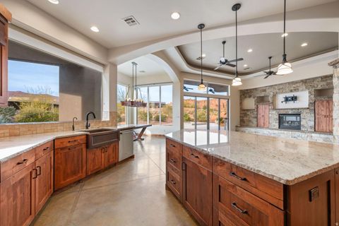 Tiny photo for 3052 N SNOW PKWY #205, Saint George, UT 84770 (MLS # 2146793)