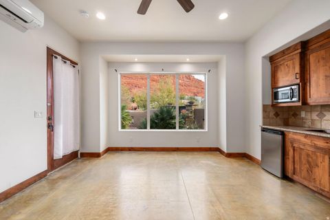 Tiny photo for 3052 N SNOW PKWY #205, Saint George, UT 84770 (MLS # 2146793)