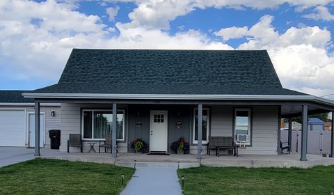Homes For Sale - 386 N 300<br/> Sanpete County, Mt Pleasant, UT 84647