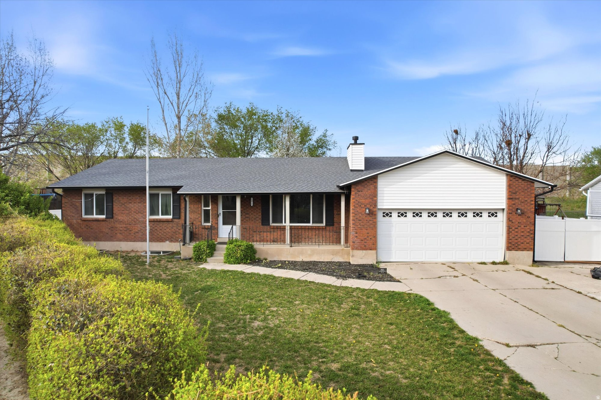 RIVERVIEW HEIGHTS - Residential