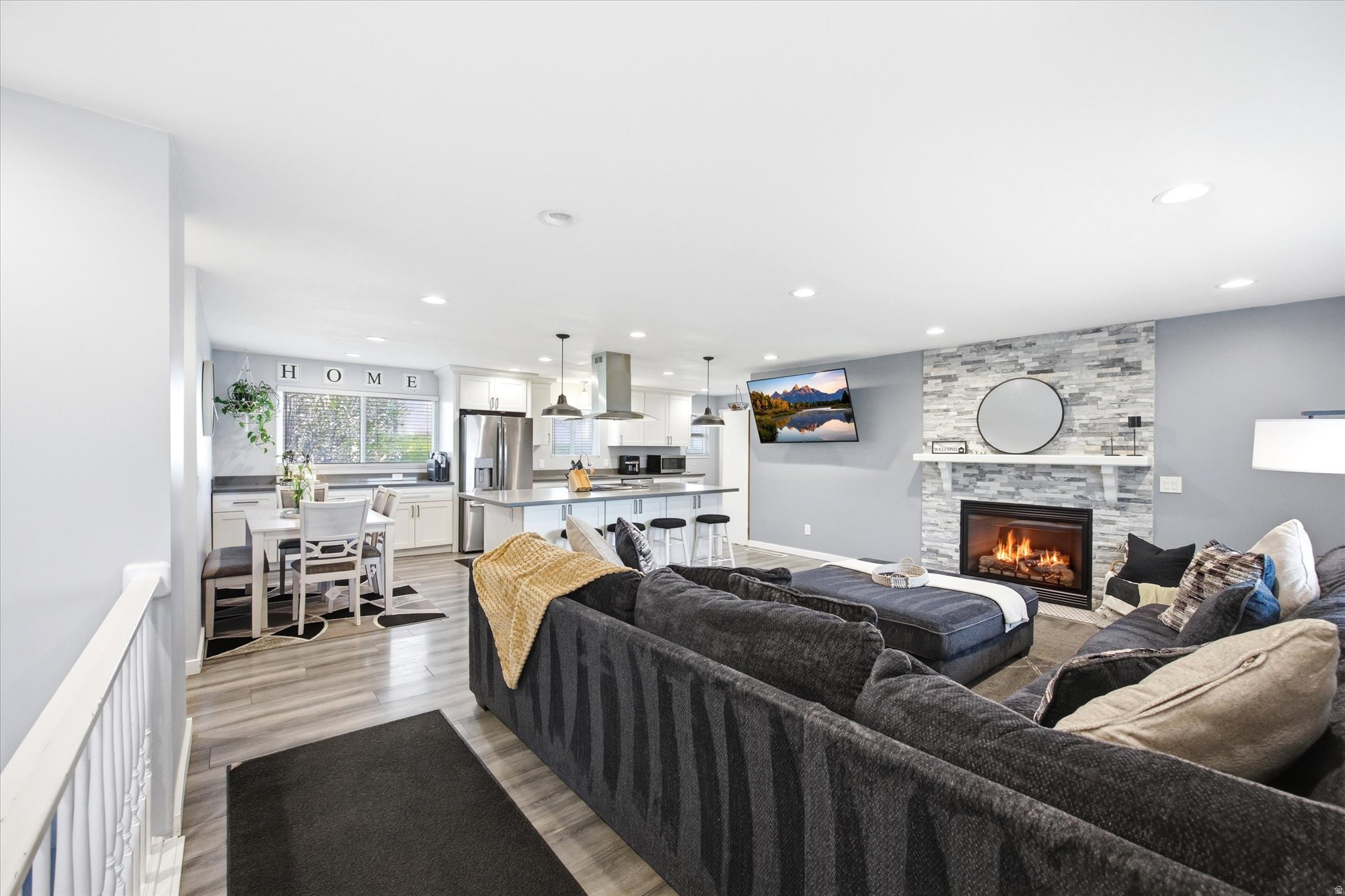 RIVERVIEW HEIGHTS - Residential