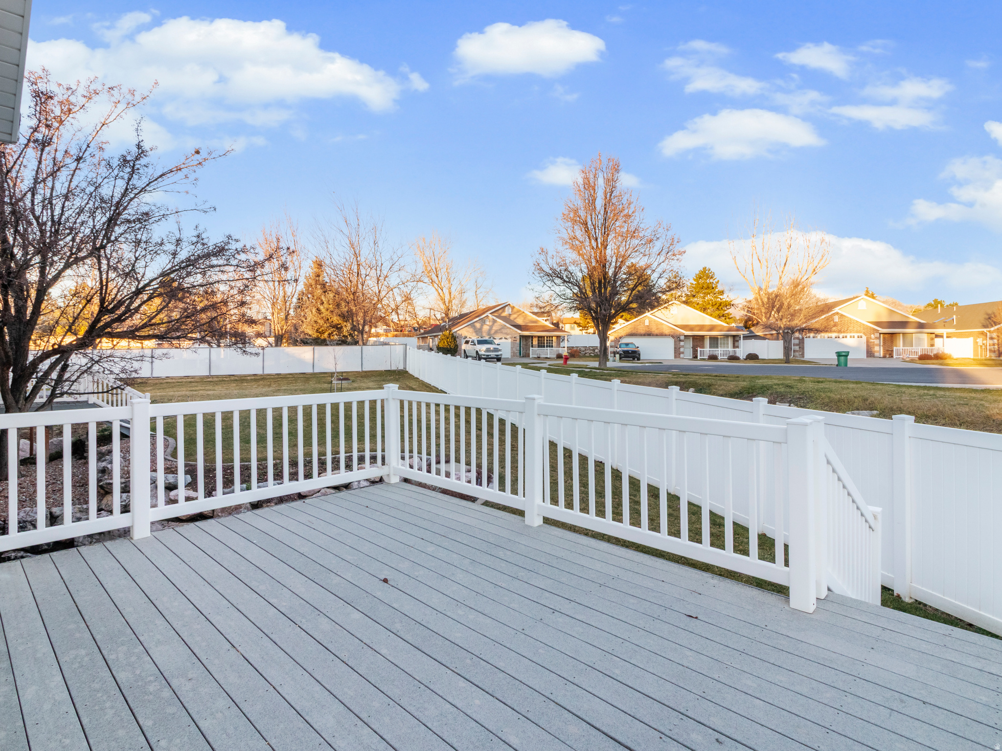 SPRING CREEK - Residential