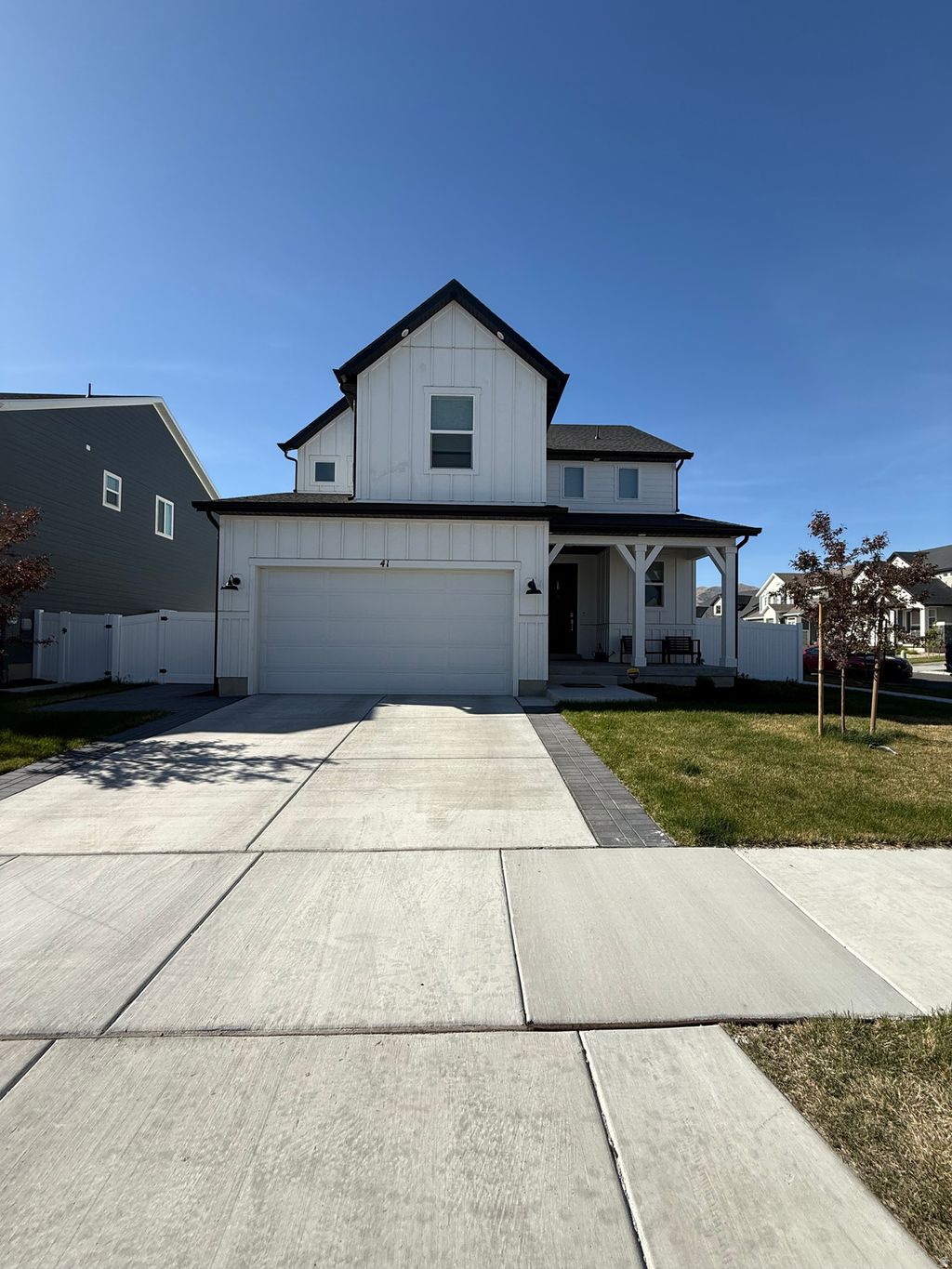 Photo of 41 E FERNDELL ST, Saratoga Springs, UT 84045 (MLS # 2153592)