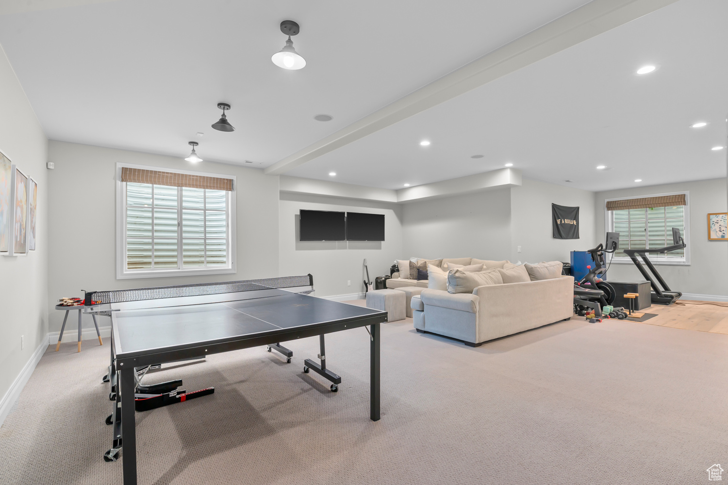 CASCADE MEADOWS - Residential