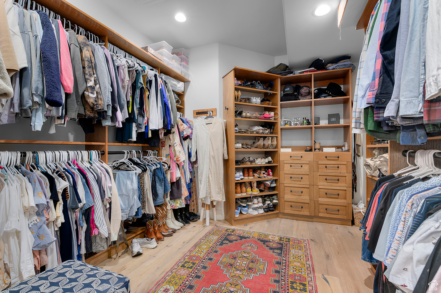 CASCADE MEADOWS - Residential