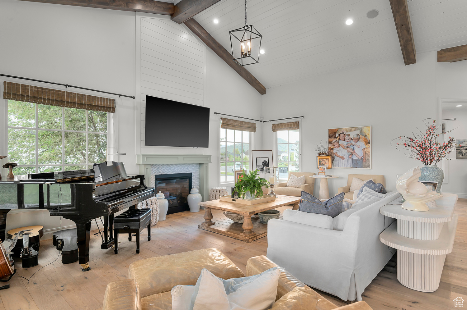 CASCADE MEADOWS - Residential