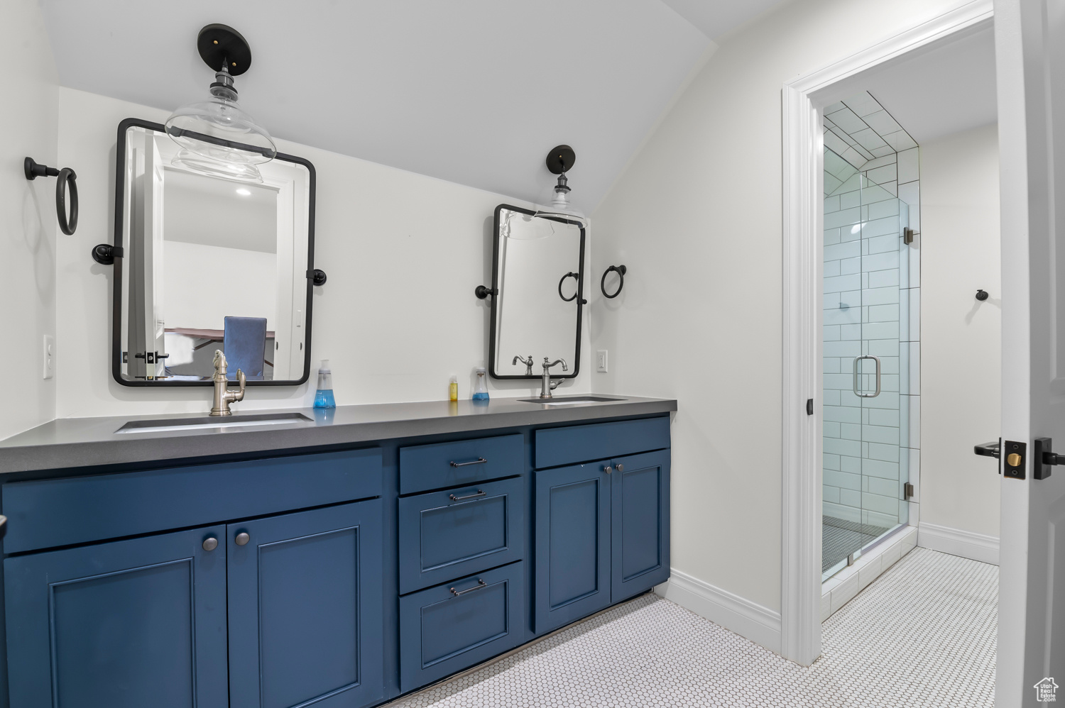 CASCADE MEADOWS - Residential