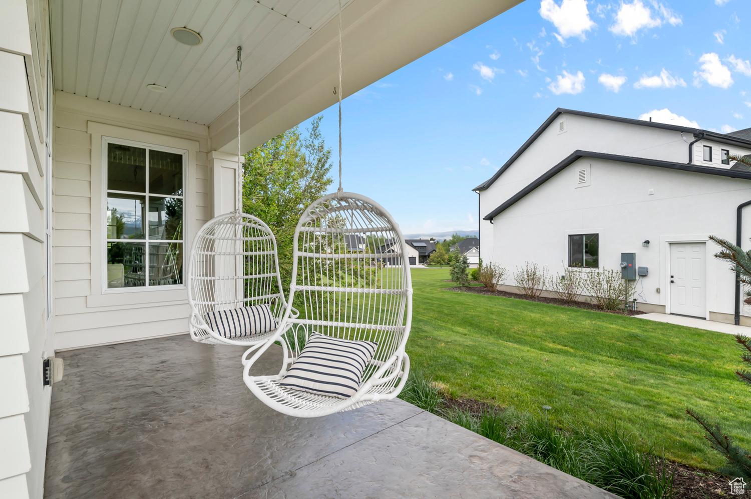 CASCADE MEADOWS - Residential