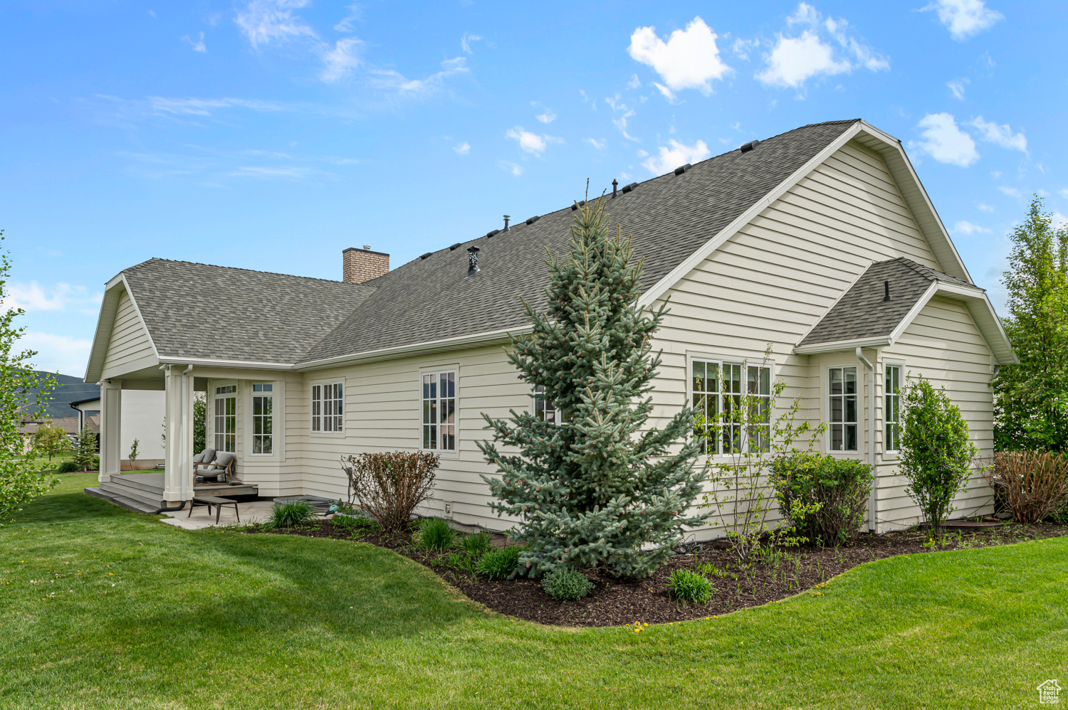 CASCADE MEADOWS - Residential