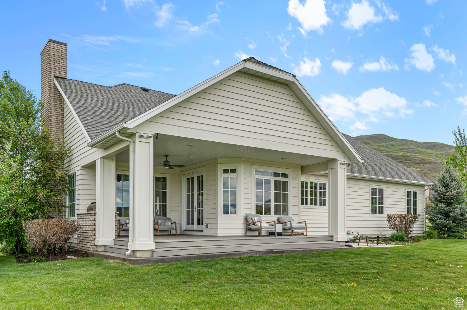 CASCADE MEADOWS - Residential