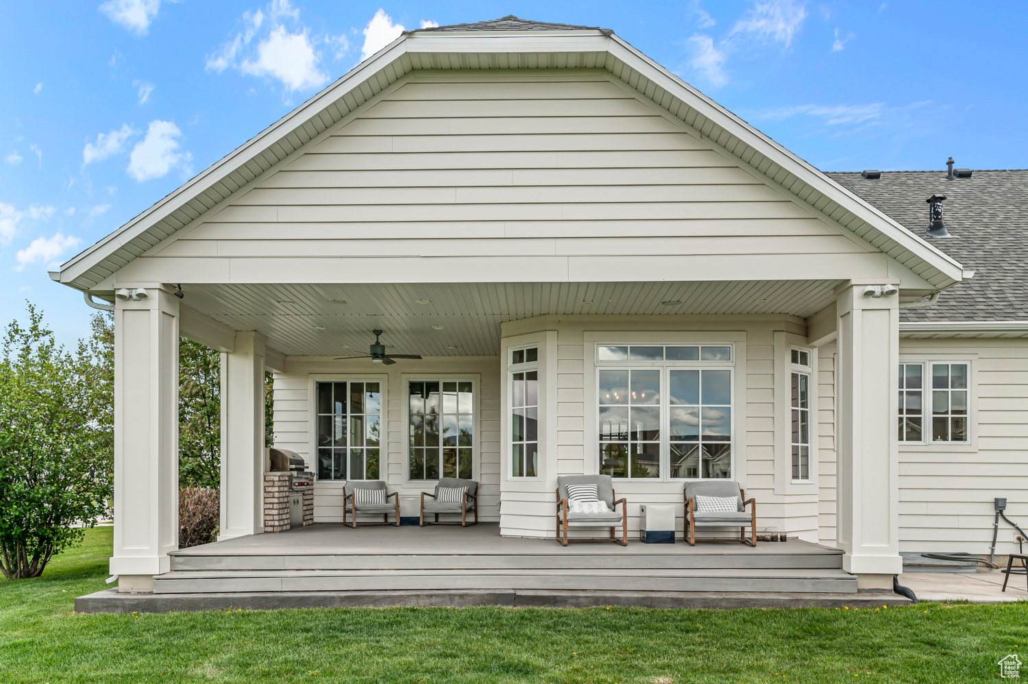 CASCADE MEADOWS - Residential