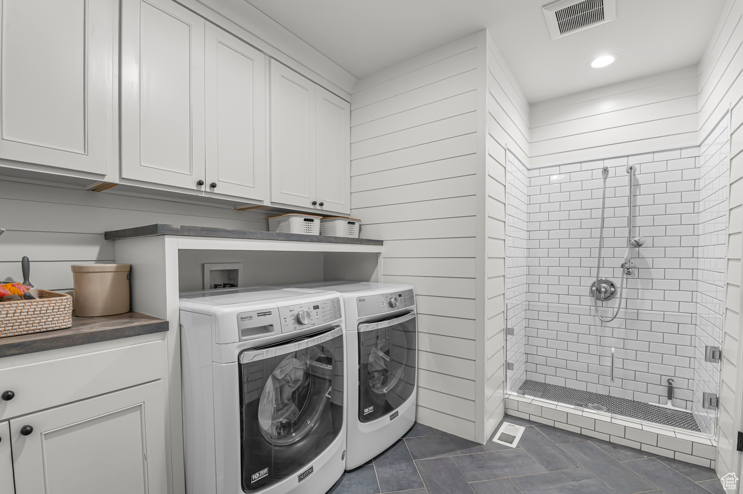 CASCADE MEADOWS - Residential