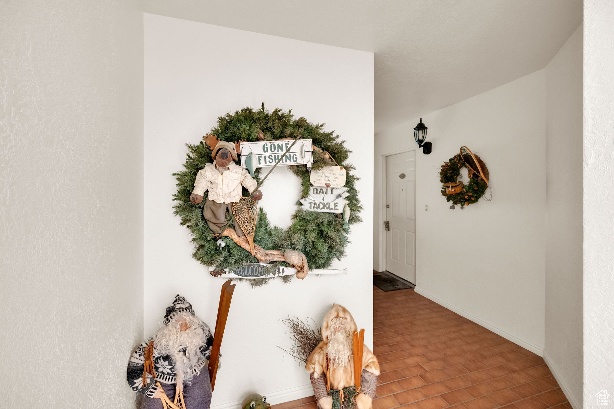 SWISS OAKS - Residential